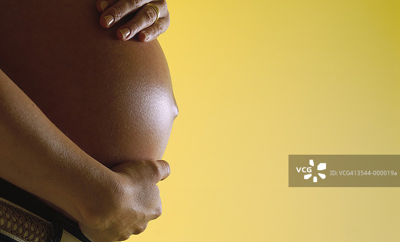 包生男孩中介机构